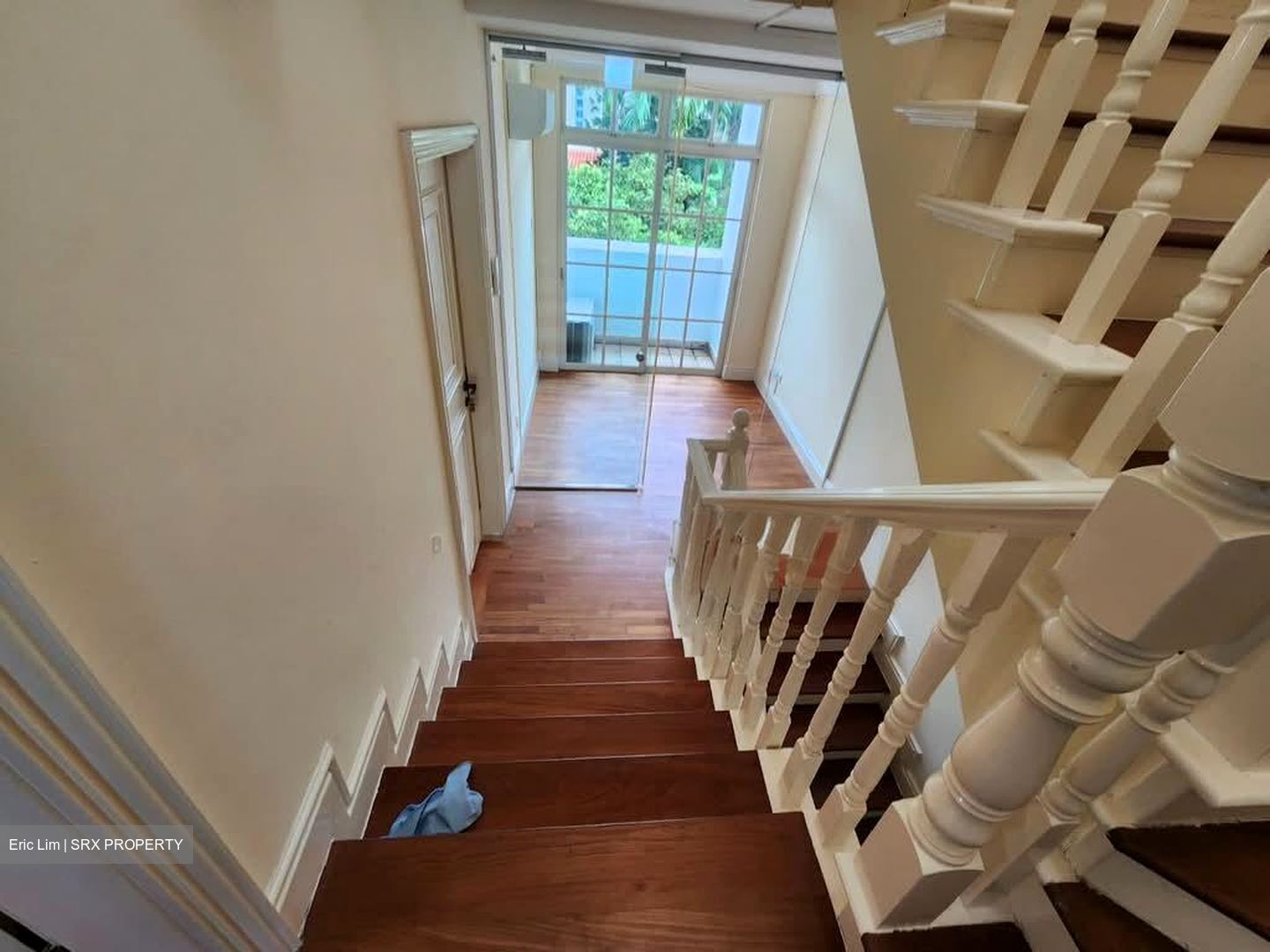 Kew Crescent (D16), Terrace #554644391